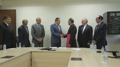 توقيع عقود الأرض المخصصة لبناء مستشفى للأقباط في العاصمة (شاهد)