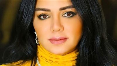 رانيا يوسف تهنئ دنيا سمير غانم على 