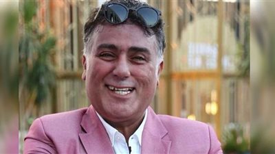 تامر حبيب يهنئ أبطال فيلم 