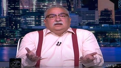 إبراهيم عيسى يطالب بمسالمة حارقي القرآن.. المقاطعة ضد الإنسانية