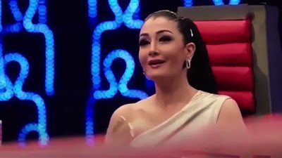 غادة عبدالرازق ليست نادمة على أدوارها الجريئة (فيديو)