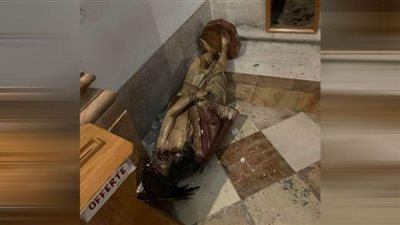 مستوطنون يقتحمون كنيسة في القدس ويحطمون محتوياتها