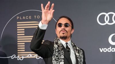 أسعار كارثية.. غضب عالمي بسبب فاتورة عشاء بمطعم الشيف نصرت التركي