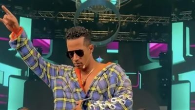 محمد رمضان يشارك جمهوره بروفة استعداده لحفل دبي .. فيديو
