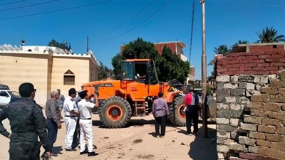 إزالة ١٥ حالة تعدة على ٤٧٥ فدان و٢١٠٠ متر مربع بالاسماعيلية