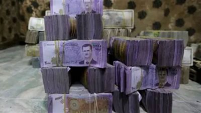 الليرة السورية تسجل أدنى مستوياتها مقابل الدولار