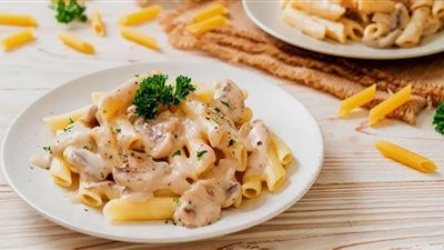 بدون حرمان| حضري مكرونة بالصوص الأبيض وصدور الدجاج للدايت