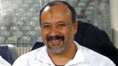 لاعبو الزمالك يهنئون طبيب الفريق