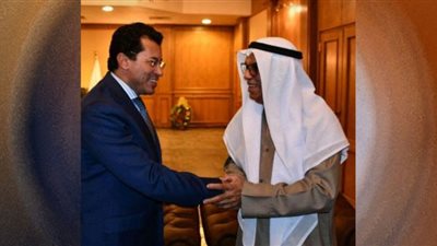 وزير الرياضة يلتقي رئيس الاتحاد العربى للجمباز