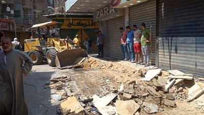 بدء تطوير ورصف شوارع بالعمرانية الشرقية والطالبية.. صور