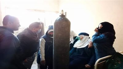 إصابة ١٨ طالبة باختناق داخل مدرسة ثانوية