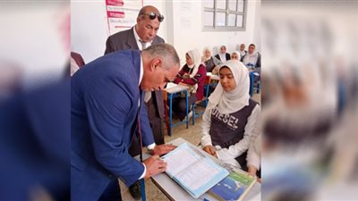 مدير عام التعليم بالغربية يتفقد مدارس سمنود