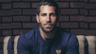 اليوم.. عزيز مرقة يلتقى جمهوره على مسرح الساقية