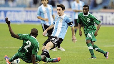 الكشف عن حكم مباراة السعودية والأرجنتين بكأس العالم