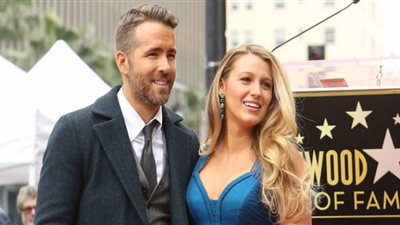 زوجة رايان رينولدز تكشف عن أسرار شخصيته الإنسانية المغرمة بها.. صور