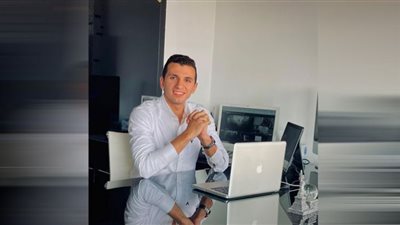 حازم جمعة يقدم نصائح للفتيات للتعامل مع الابتزاز الإلكتروني