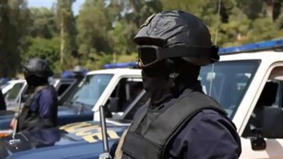 مداهمة أمنية تنهي حياة 3 أشخاص خارجين عن القانون وإصابة 7 آخرين