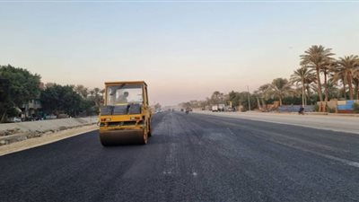 محافظ الجيزة يتابع جهود تطوير ورصف طريق المنصورية