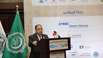 المالية: رصد لحظي للصادرات والواردات بأنظمة إلكترونية ضريبية وجمركية