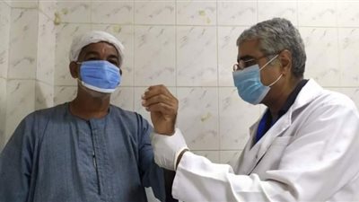 الكشف وتوفير العلاج لـ1400 مواطنًا في قافلة بسمسطا