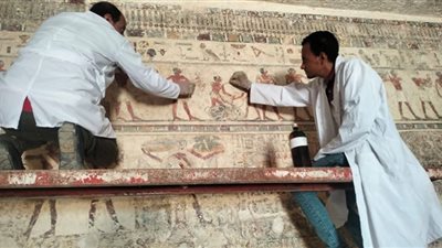 بدء أعمال الموسم الثاني لترميم المقبرتين 29 و 33 بمنطقة بني حسن بالمنيا