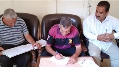 إحالة 103 موظفين للتحقيق بالدلنجات وشبراخيت