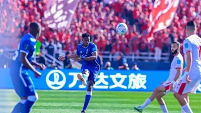 طرد محمد كنو في مباراة الهلال والوداد