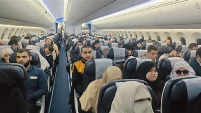 نقل 5 آلاف معتمر فلسطيني إلي مطار جدة عبر جسر جوي لمصر للطيران