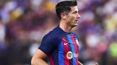 ليفاندوفسكي يقود هجوم برشلونة في التشكيل المتوقع أمام إلتشي