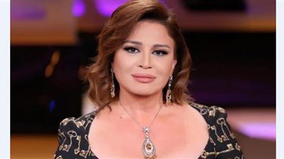 إلهام شاهين أميرة فرعونية في مهرجان القاهرة السينمائي