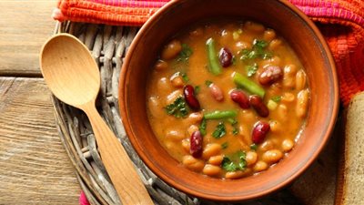 طريقة عمل شوربة البقوليات لسد الشهية والقضاء على البرد