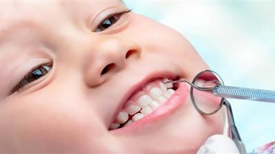 أسباب إصابة الأطفال بتليف مينا الأسنان
