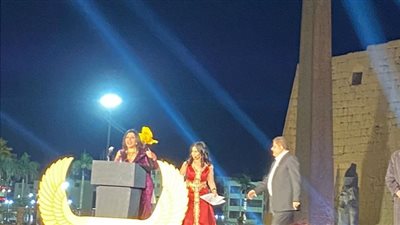 هالة صدقي: مهرجان الأقصر من أهم المهرجانات سياحيًا وفنيًا وسعيدة بتكريمي