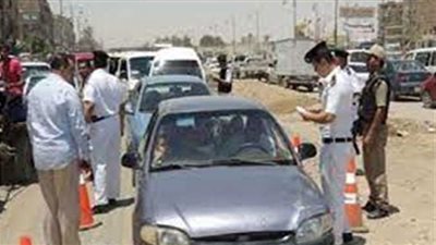 رفع 51 سيارة ودراجة نارية متهالكة بالمحافظات