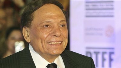 شقيق عادل إمام يحسم جدل إصابة الزعيم بالزهايمر (شاهد)