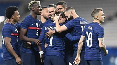 منتخب فرنسا يقلب الطاولة على أستراليا في الشوط الأول