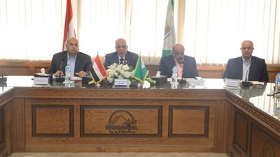 10 مليارات جنيه لتنفيذ 904 مشروعات خدمية بقري حياة كريمة بالصف وأطفيح
