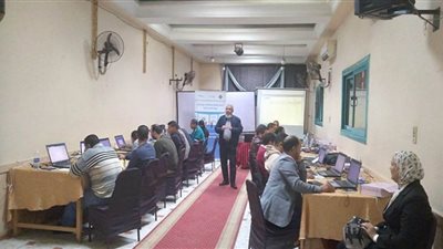 القوى العاملة تعلن عن برنامج تدريبي لبناء قدرات كوادرها بسوهاج