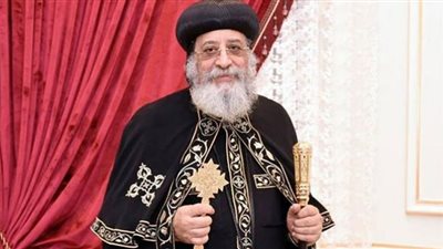 البابا تواضروس يترأس الاجتماع العام بالمرقسية الليلة