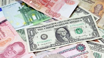 تباين أسعار العملات العربية أمام الجنيه اليوم