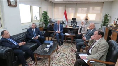 تفاصيل اجتماع نقيب المحامين ووزير المالية