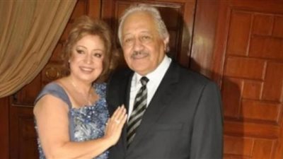 خالد زكي أحب زوجته 45 عامًا وودعها بالدموع (صور)