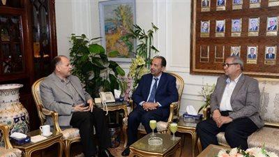 مجالات مشتركة بين محافظ أسيوط ورئيس جامعة سفنكس