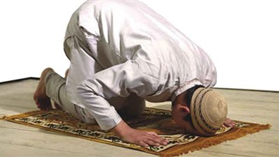 فاتتني صلاة العصر وأذن للمغرب فبأيهما أبدأ الفائتة أم الحاضرة