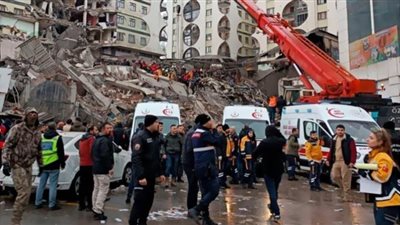 مشاهد تهز القلوب من تركيا وسوريا بعد الزلزال المُدمر