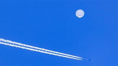 البيت الأبيض يكشف حقيقة إعادة حطام المنطاد للصين