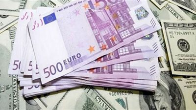 تراجع جماعي لأسعار العملات الأجنبية في البنوك اليوم