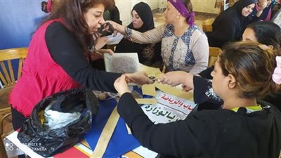 استمرار فعاليات تدريب (علمنى حرفة) بأبوقرقاص