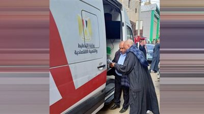 رئيس مدينة الواسطى يلتقي مزارعي القرى لبحث متطلباتهم