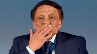 نقابة الممثلين تطمئن جمهور عادل إمام على صحته (فيديو)